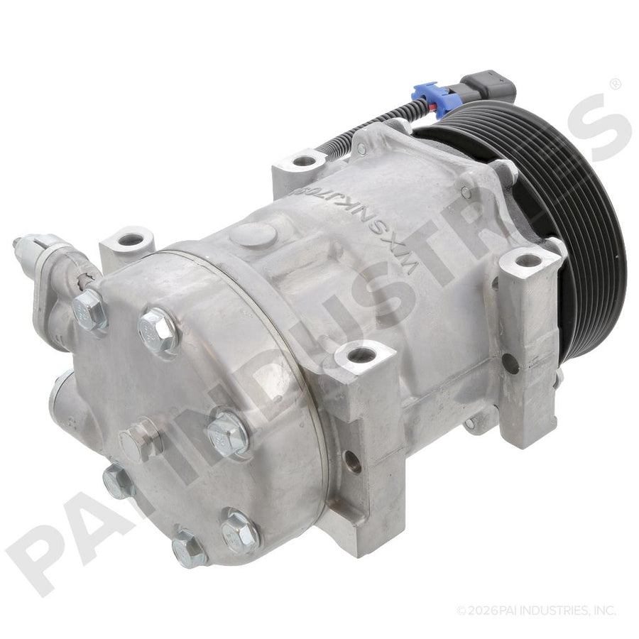 421982 International / Navistar UNIVERSAL AIR CONDITIONER COMPRESSOR
