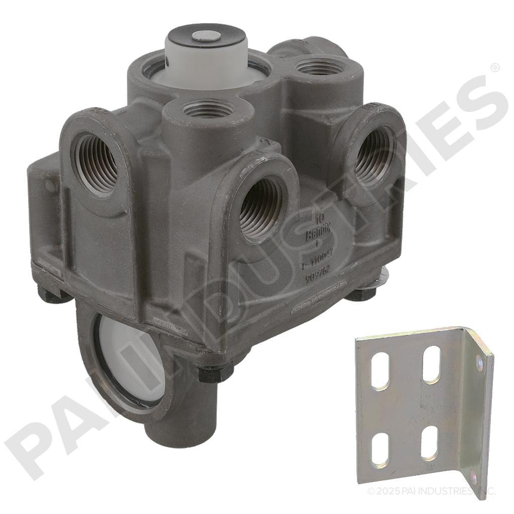 RELAY VALVE
