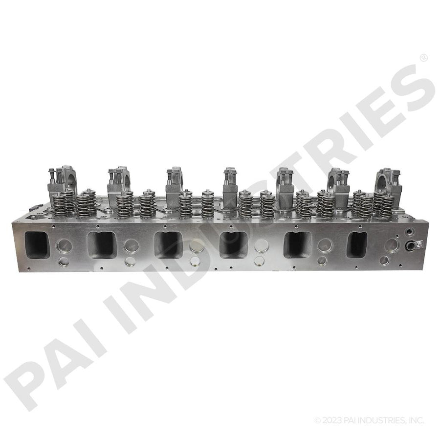 805091 Volvo CYLINDER HEAD ASSEMBLY
