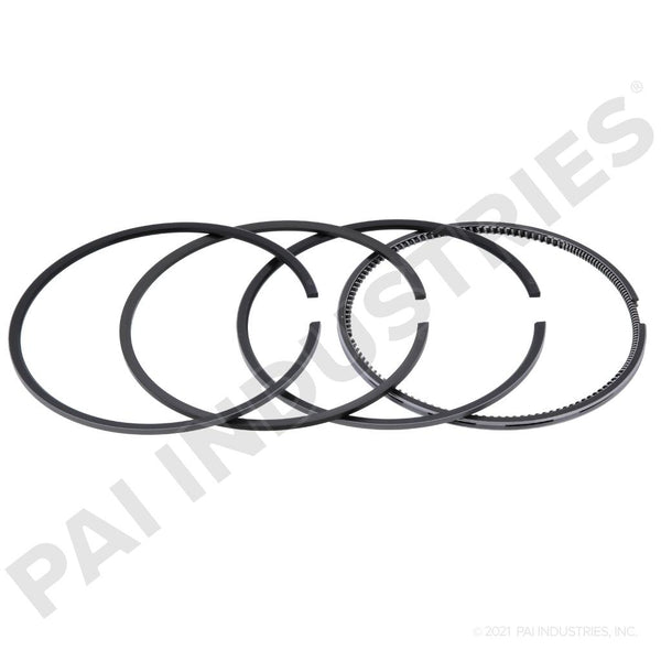 Mack E6 2  VALVE ENGINES RING SET